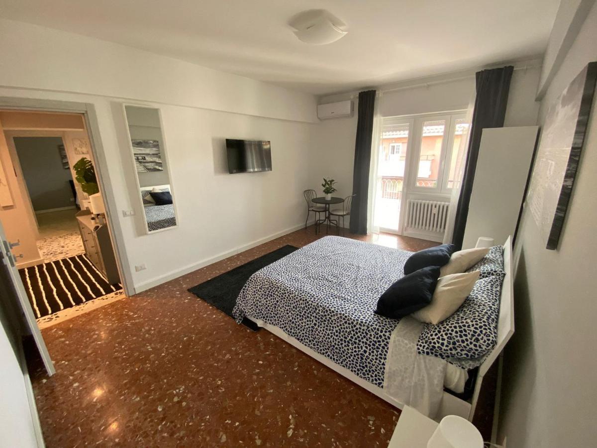 Ytha Housse Roma Centro Hotel Екстериор снимка