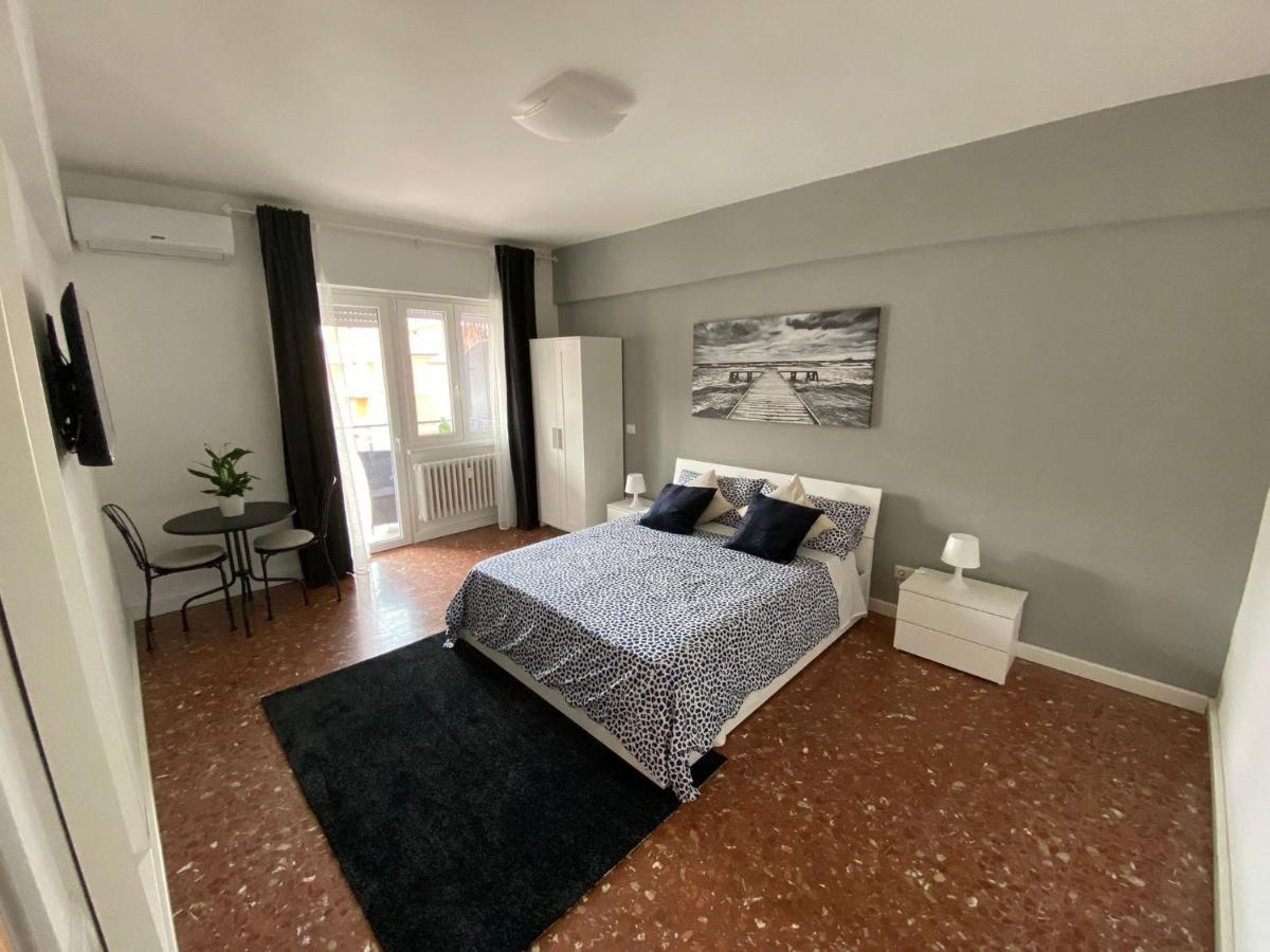 Ytha Housse Roma Centro Hotel Екстериор снимка